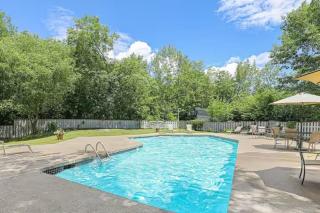 B213 Stylish Loon Mountain Studio Condo with Pool and Hot Tub - Lincoln - 7