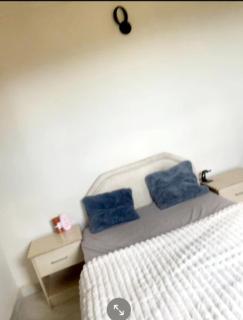 Ivan John Guest home - 8