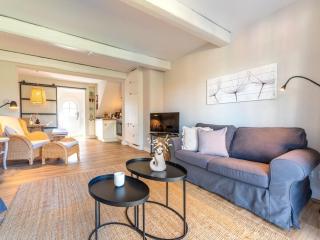 Wening-Hüs Wening-Hüs , - 1