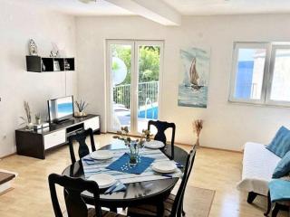 Villa in Tu epi with swimming pool - Kotišina - 1