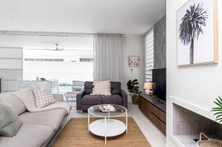 Lighthouse Peek - Luxury, Central, Private Pool - 4