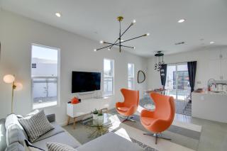 Mountain-View Deck and Pool Luxe Palm Springs Home - 7