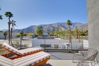 Mountain-View Deck and Pool Luxe Palm Springs Home - Palm Springs - 9