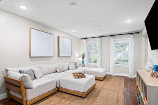 Gulf Breeze Retreat-Backyard Oasis Close to beach - 1