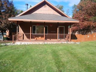 Perfect Little Cabin in a Small Quite Neighborhood - 8