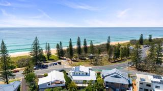 Beachfront with pool ocean views and pet friendly - 7