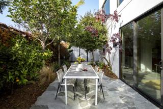 Abbot Kinney 2-Story Bungalow with Sauna and Plunge - 6