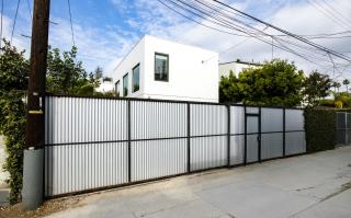 Abbot Kinney 2-Story Bungalow with Sauna and Plunge - 2