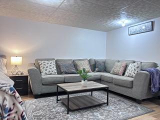 Cozy Family Home Near Montreal - 8