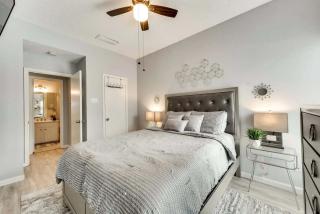 1BD Pool DFW South Irving I46 - 2