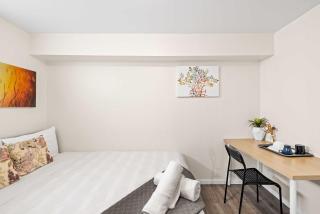 Relaxed Private Double Room in Carramar - Close to Station - Shared Bathroom - Villawood - 9