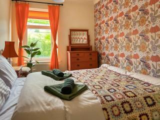 Mushroom Cottage - 5