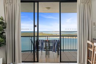 Seaside Solace at Caloundra Seaview 3BD Apartment - 2