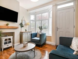 Beaconsfield House - 9