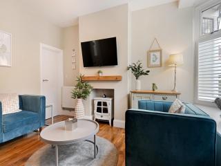 Beaconsfield House - 8