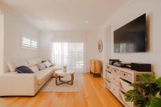 Annie's Beach House - 0