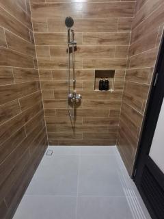 Enjoy and relax living villa style residence - 5