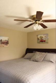 Dirt Road Inn Quiet Country Home - 5