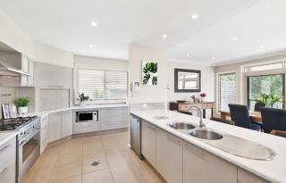 Beach Break at The Entrance - 7