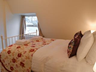 Hawthorne House - 4