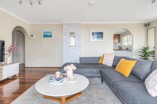 Marvellous Manly with Parking - 4