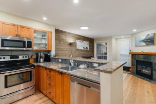 Private Hot Tub | Free Parking | Pool | Sauna - 0