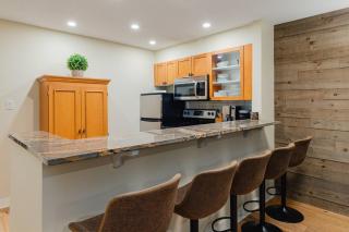 Private Hot Tub | Free Parking | Pool | Sauna - 7