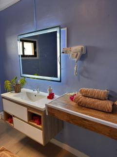 Lighthouse65 C View Villa - 1