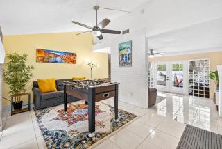 The Flamingo*4bed*pool*jacuzzi*foosball - 1