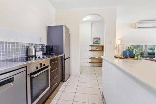 Salt & Sand Retreat 1BR Resort Spa - 5