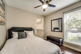Cozy 2BD Apt DFW South I12 - 1
