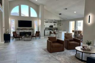 Cozy 2BD Apt Pool DFW Irving I043 - 0