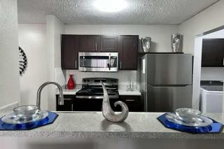 Cozy 2BD Apt Pool DFW Irving I043 - 9