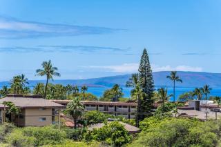 Oceanview Retreat Walk to Beach & Restaurants - 2