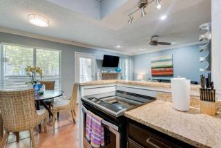 1BD Condo DFW South I04 - 5