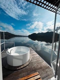 ลอยภิรมย์ Loypirom - 9