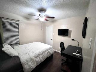 Cozy 2BD Condo DFW South Irving I02 - 2
