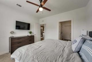 Luxury 3BD Apt Smart Home Pool Grapevine GV202 - 2