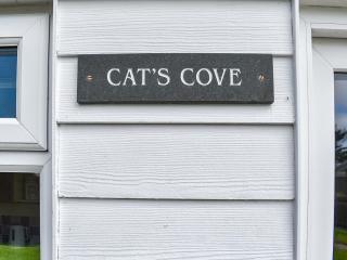 Cat's Cove - Uk47720 - 1