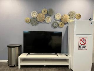 Sweet Home in Sacramento Only 2mins to Freeway - 6