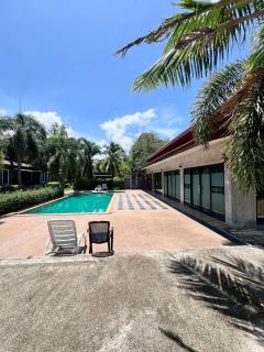 RoominVilla2bed1bathsharepoolwithtentoaonangbeachbyscooter - 1