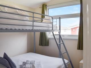 Mother Ivy's Bay - Uk47553 - 3