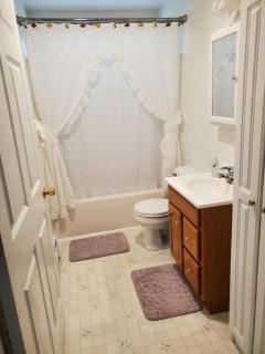 Charming Family-Friendly Cabin near Acadia National Park in Southwest Harbor, Maine - 9