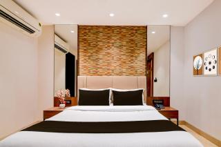 Super Townhouse Oak DLF Newtown Bus Terminal - 3