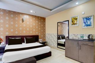 Super Townhouse Oak ONGC Crossway Formerly Hotel Gold Stone Comfort - 8