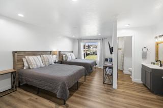 Happy Trails BnB - 4