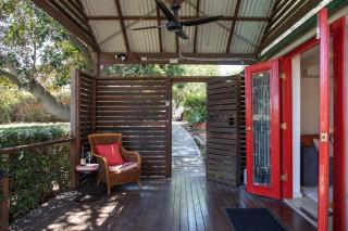 Petersons Wines Dairy Cottage - 7