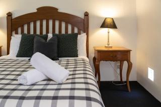 Petersons Wines Dairy Cottage - 5