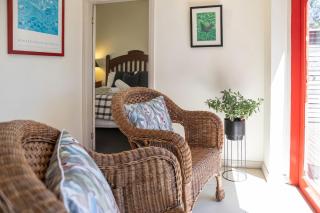 Petersons Wines Dairy Cottage - 6