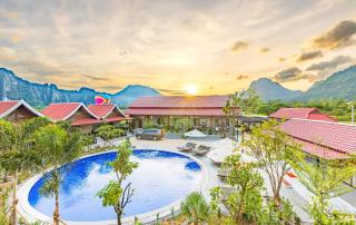 Paradise Mountain View Resort - 8